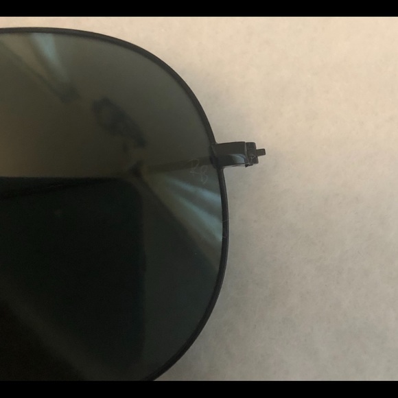 Ray-Ban Aviators (sunglasses only) - Picture 7 of 7